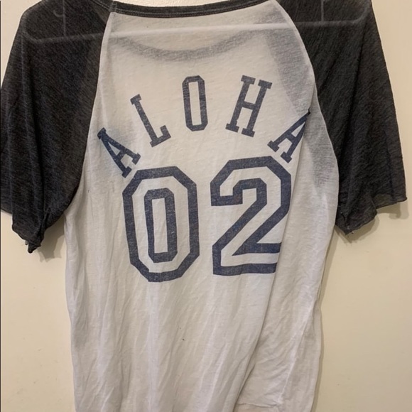 extremely thin shirt - Picture 2 of 2